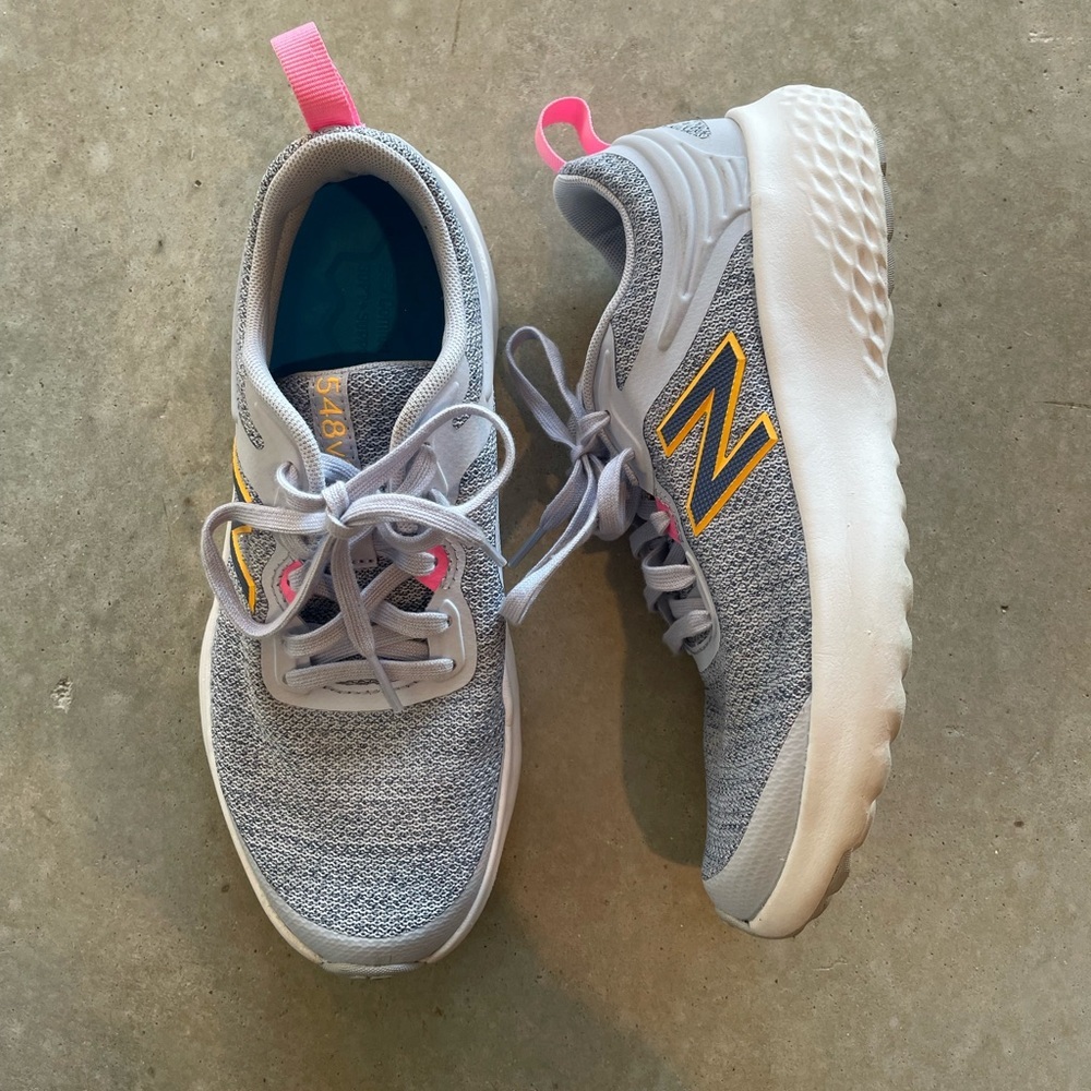 New Balance Gray Knit Sneakers with Yellow Logo and Pink Pull Tabs